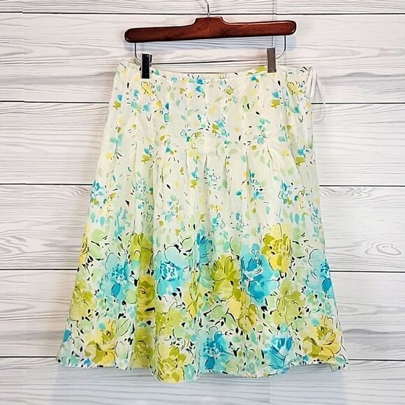 Nine West floral print mini skirt with pleats Women's Size 10 - Picture 1 of 10